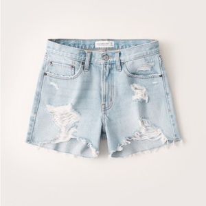 Abercrombie & Fitch Mid-Rise Boyfriend Short